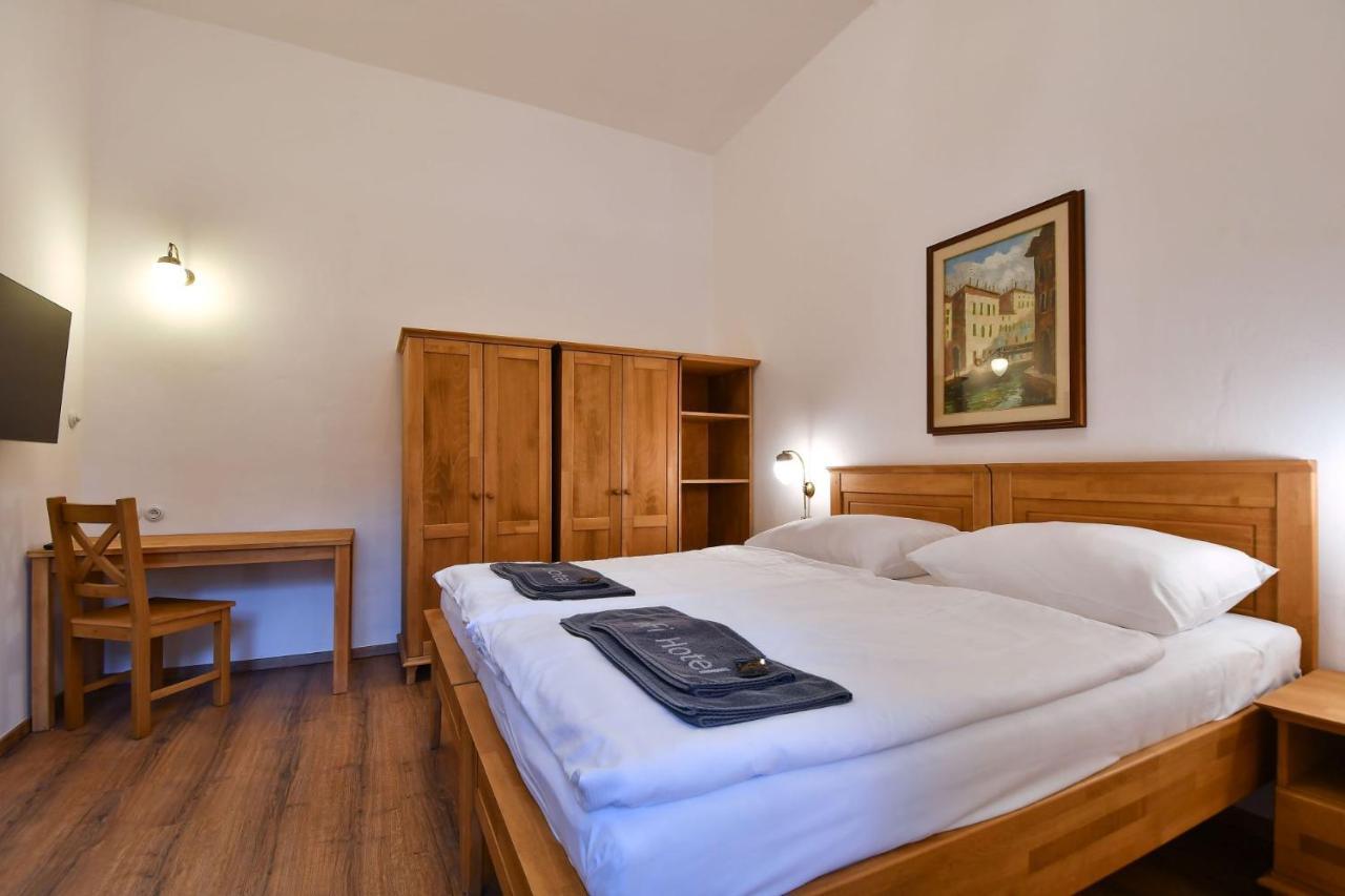 Zamek Racice Hotel Ngoại thất bức ảnh